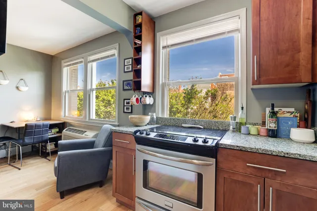 $1,950 | 1363 K Street Southeast, Unit 201, Washington, DC 20003