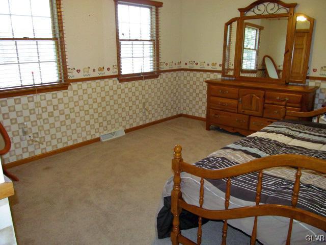 400 Heyer Mill Road Nazareth, PA 18064 - Photo 23 of 27 a living room with furniture