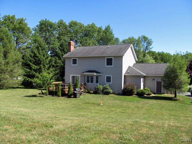 400 Heyer Mill Road Nazareth, PA 18064 - Photo 6 of 27 a front view of a house with garden