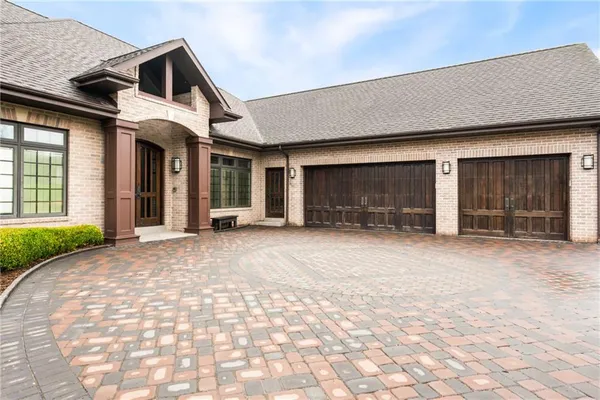 $795,000 | 529 Arden Drive, Monroeville, PA 15146