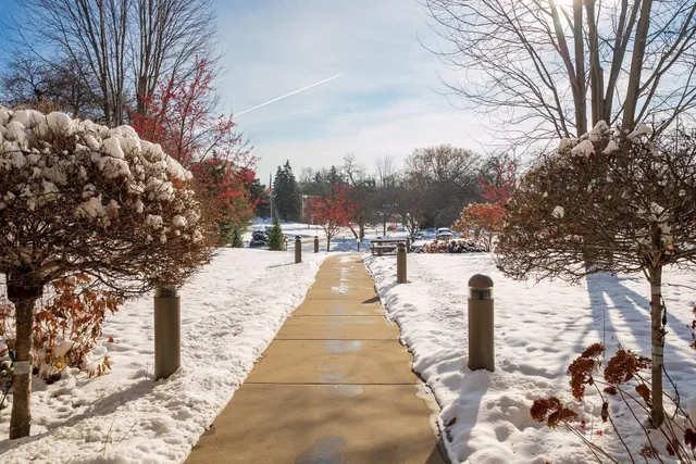 $125,000 | 4360 Brookside Court, Unit 310, Edina, MN 55436