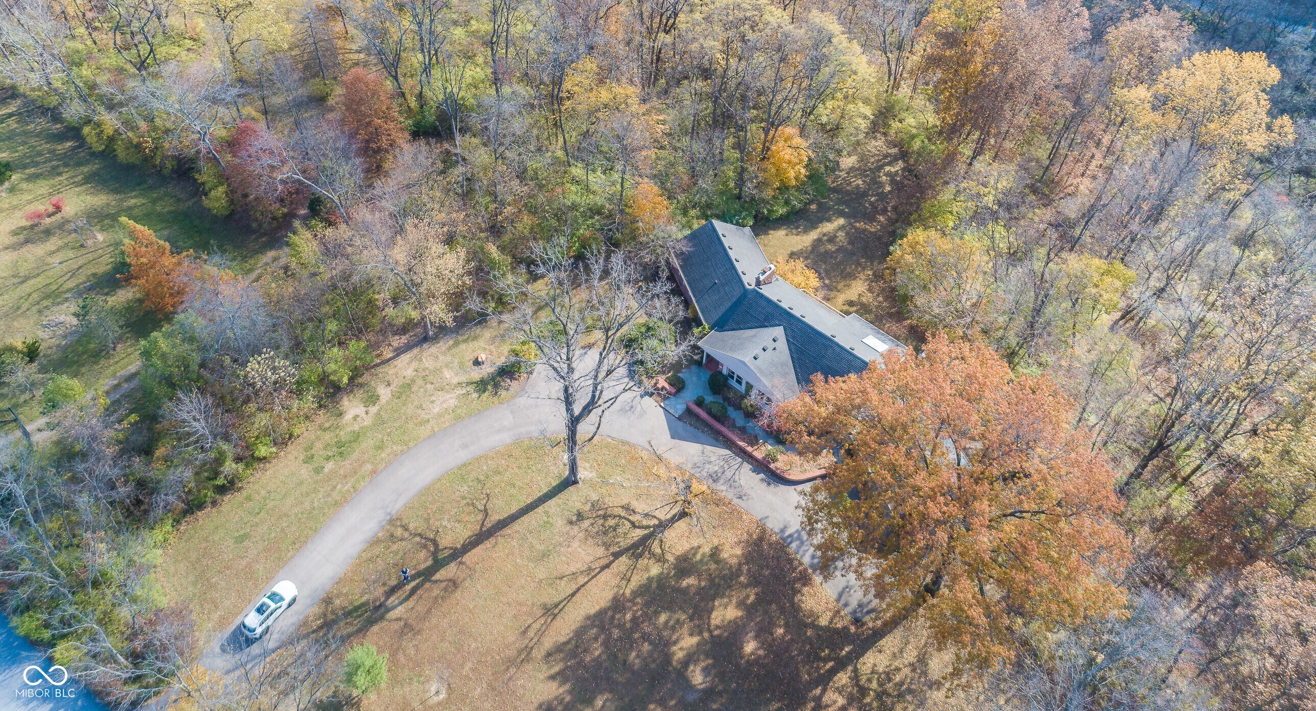 8419 Crown Point Road Indianapolis, IN 46278 - Photo 5 of 63 Gallery Image 5