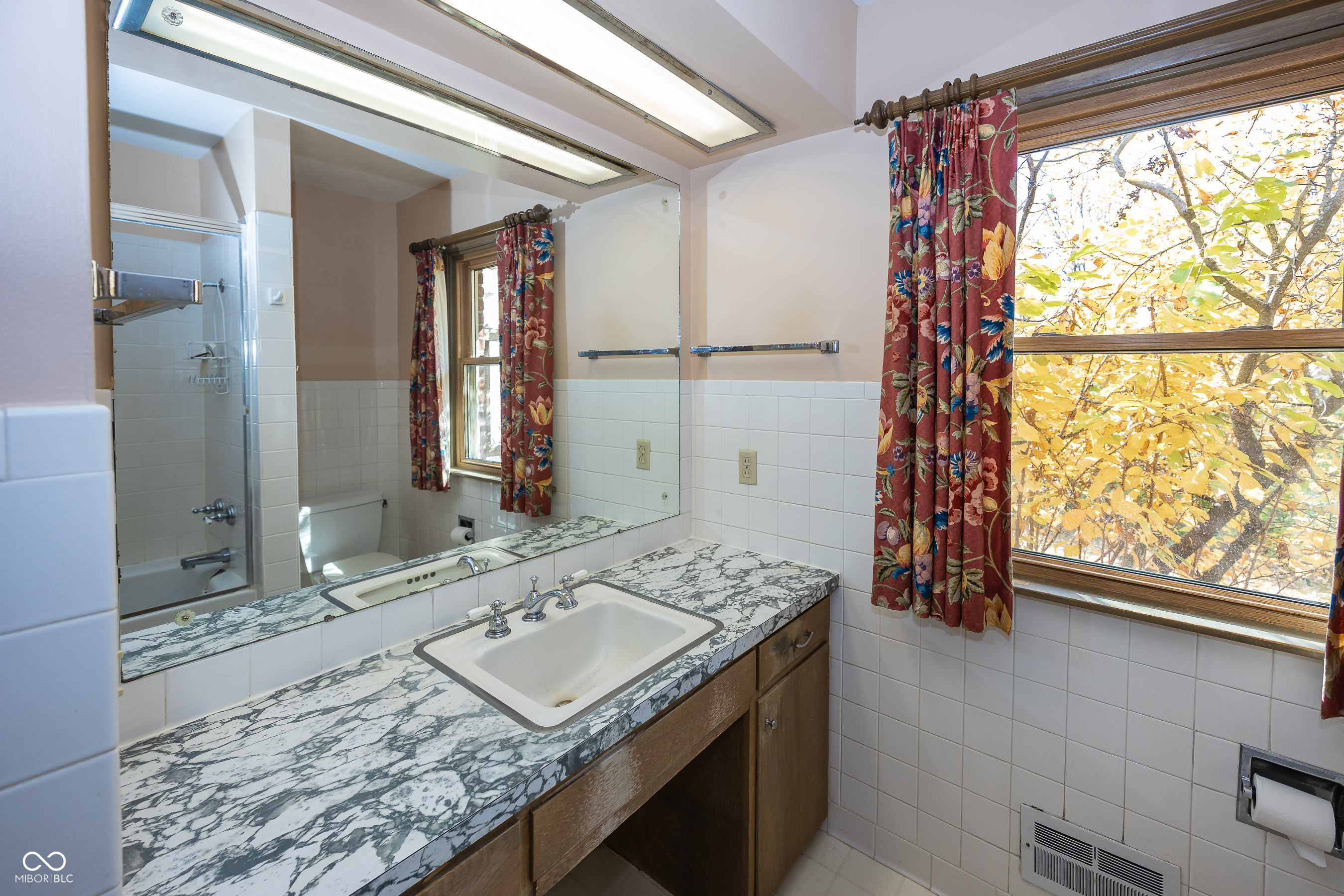 8419 Crown Point Road Indianapolis, IN 46278 - Photo 54 of 63 Gallery Image 54