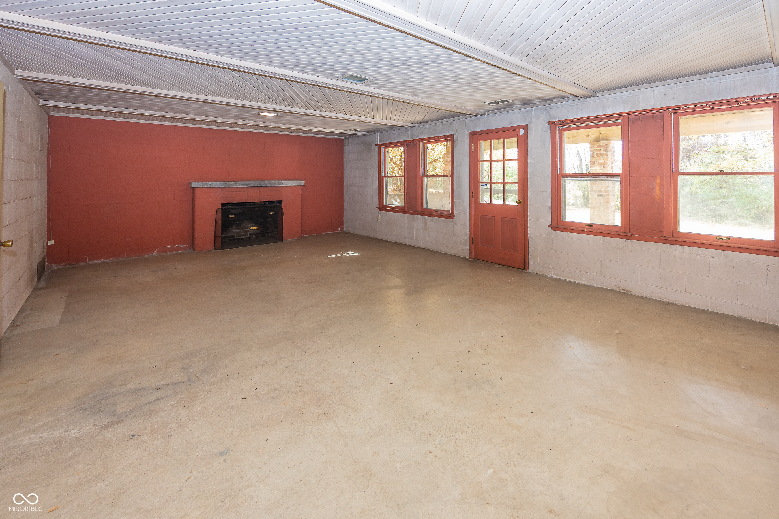 8419 Crown Point Road Indianapolis, IN 46278 - Photo 56 of 63 Gallery Image 56