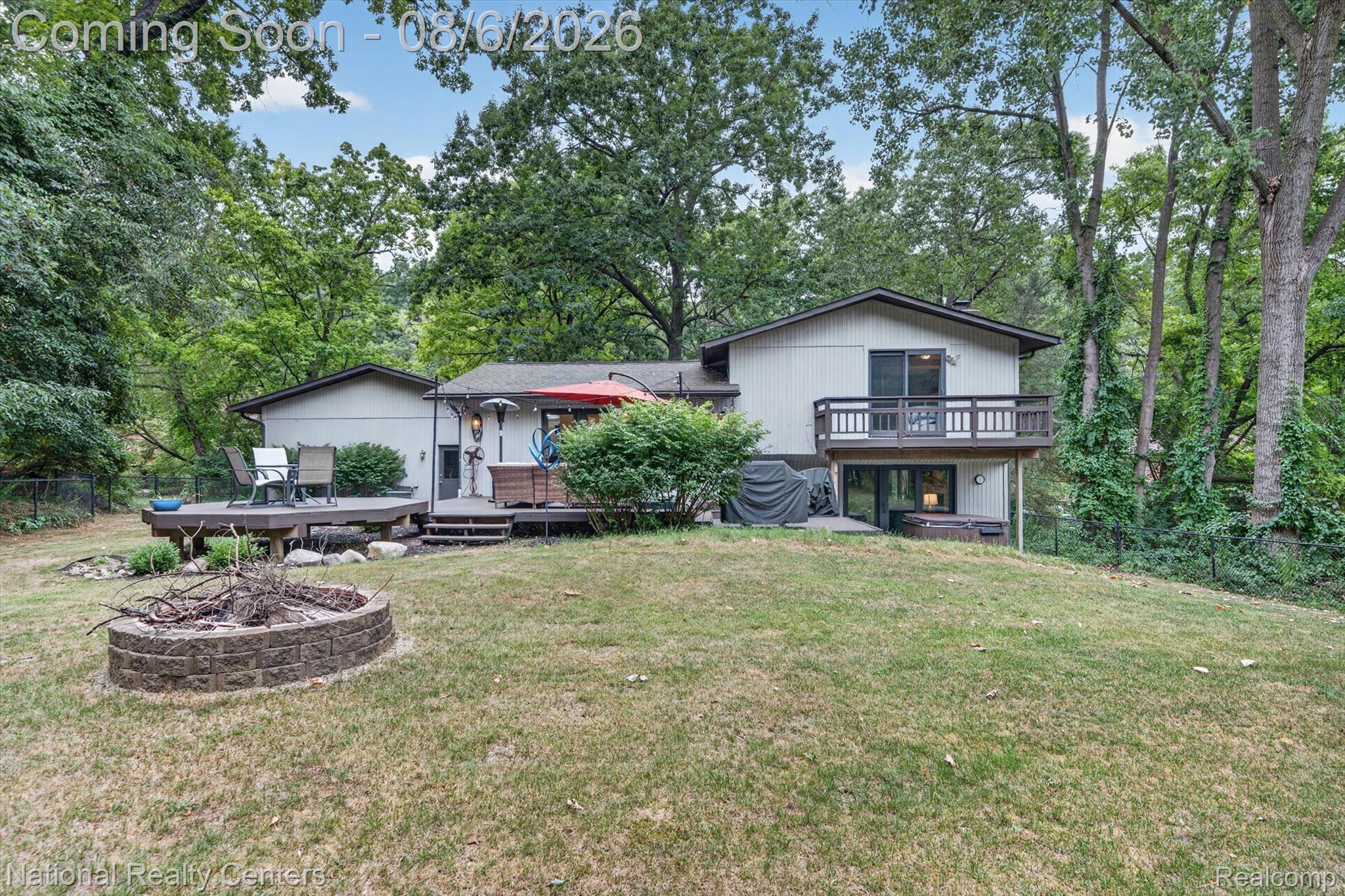 8928 Minne Wanna Road Clarkston, MI 48348 - Photo 28 of 30 46-8928-Minne-Wanna-Rd-WindowStill-Photography.jpg