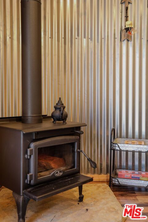 52521 Pine Ridge Road Idyllwild, CA 92549 - Photo 13 of 43 a living room with furniture and a fireplace