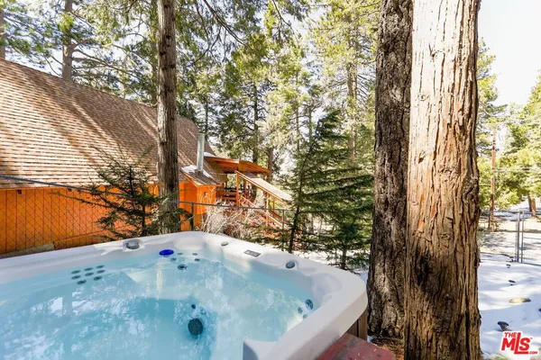 a view of outdoor space