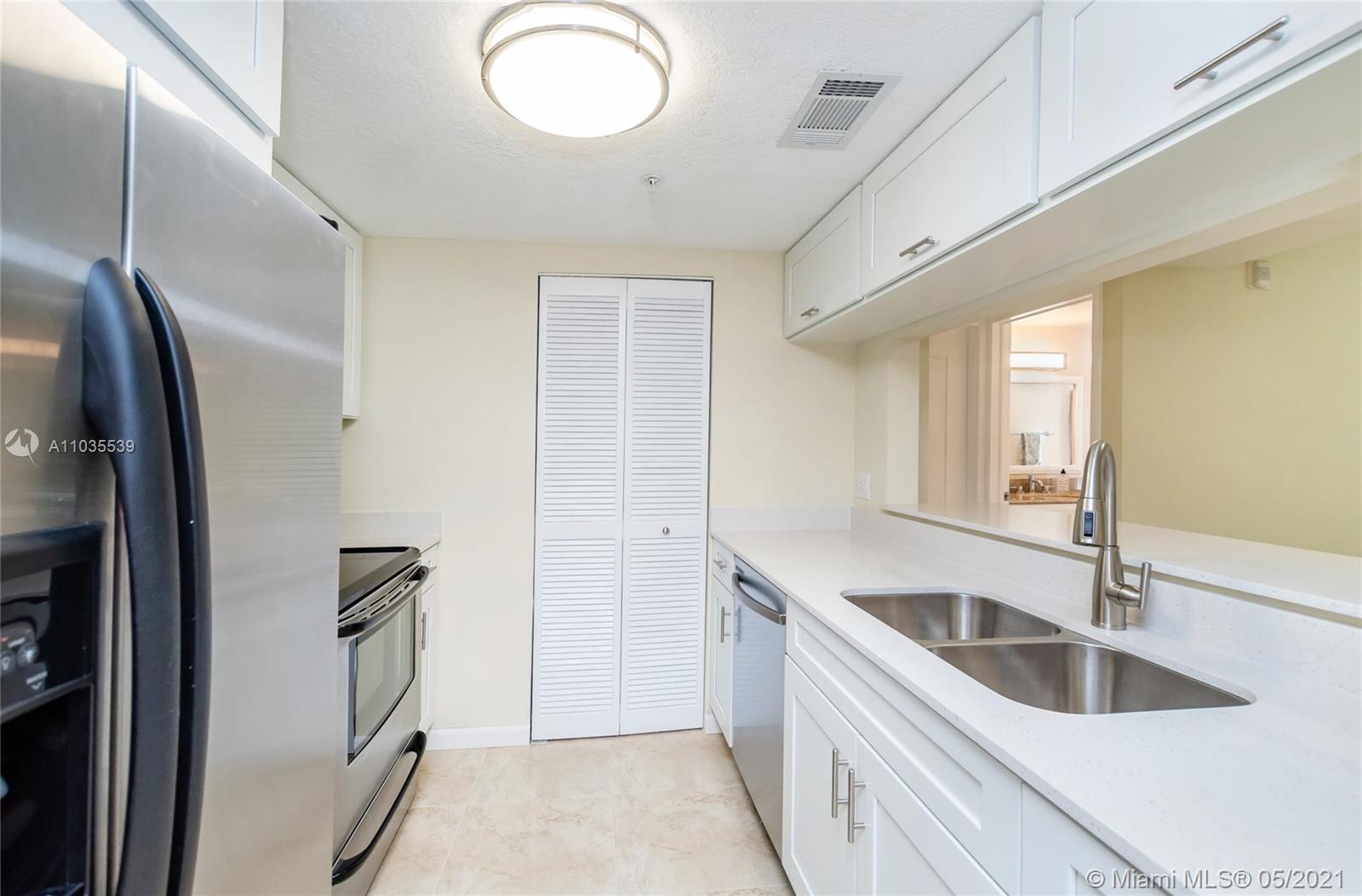 280 Southwest 20th Road, Unit 305 Miami, FL 33129 - Photo 3 of 26