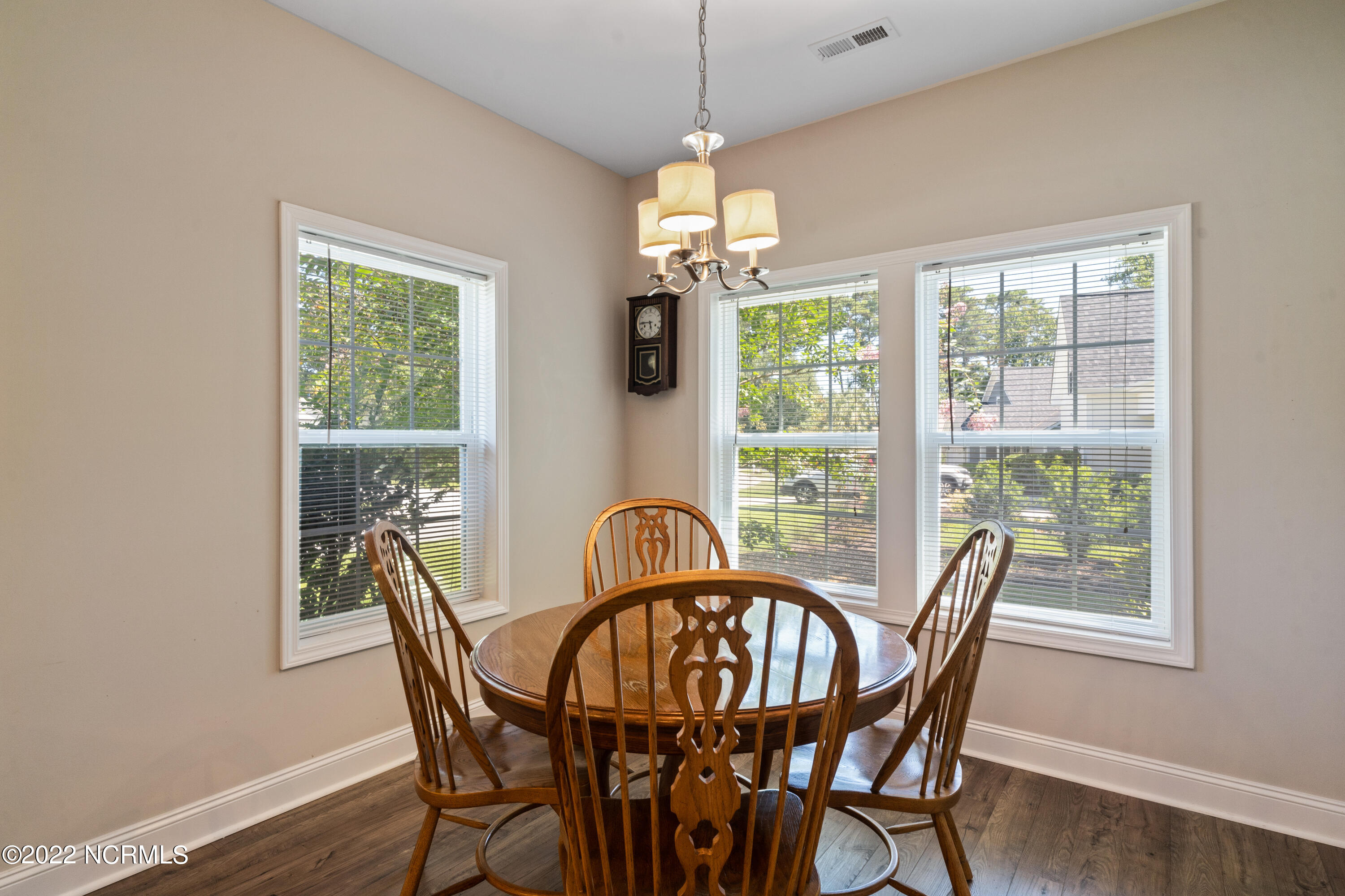 1801 Wildwood Court Southwest Ocean Isle Beach, NC 28469 - Photo 20 of 34 Dining Room