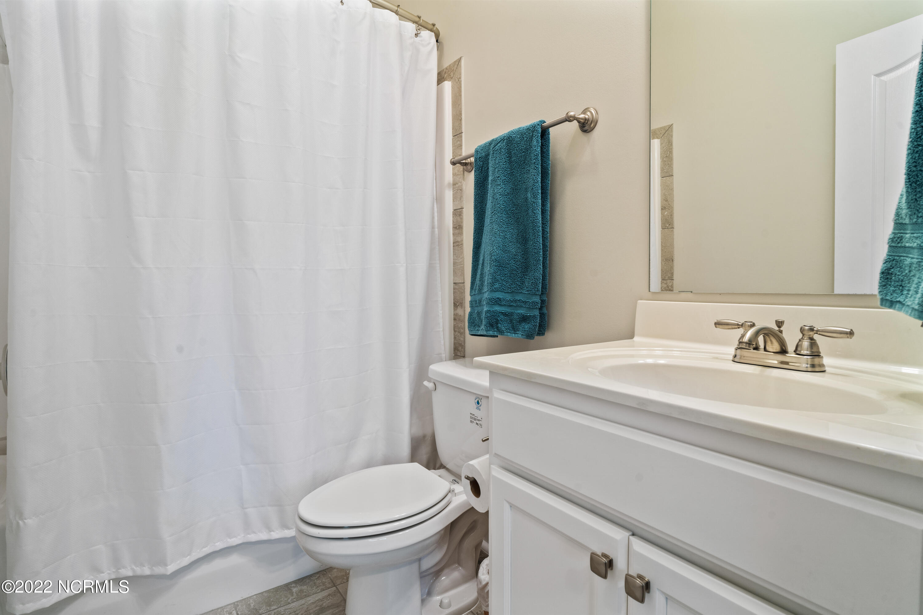 1801 Wildwood Court Southwest Ocean Isle Beach, NC 28469 - Photo 9 of 34 Guest Bath