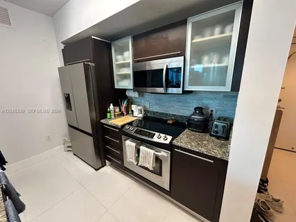 $5,400 | 951 Brickell Avenue, Unit 2011, Miami, FL 33131