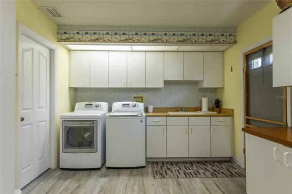 $590,000 | 2 Elder Drive, Palm Coast, FL 32164