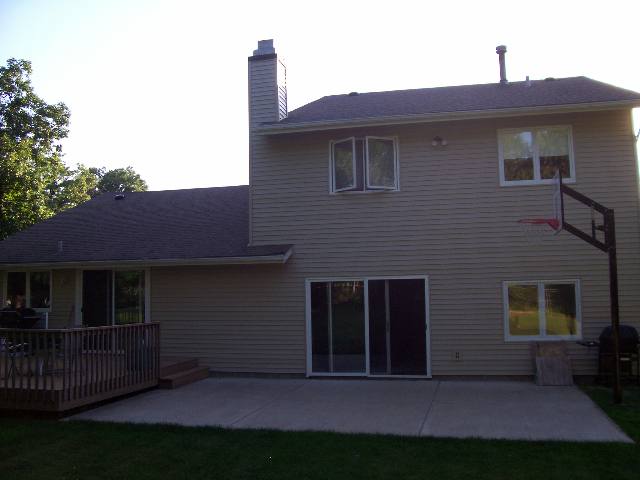 6702 North Post Oak Road Peoria, IL 61615 - Photo 6 of 7 Gallery Image 6