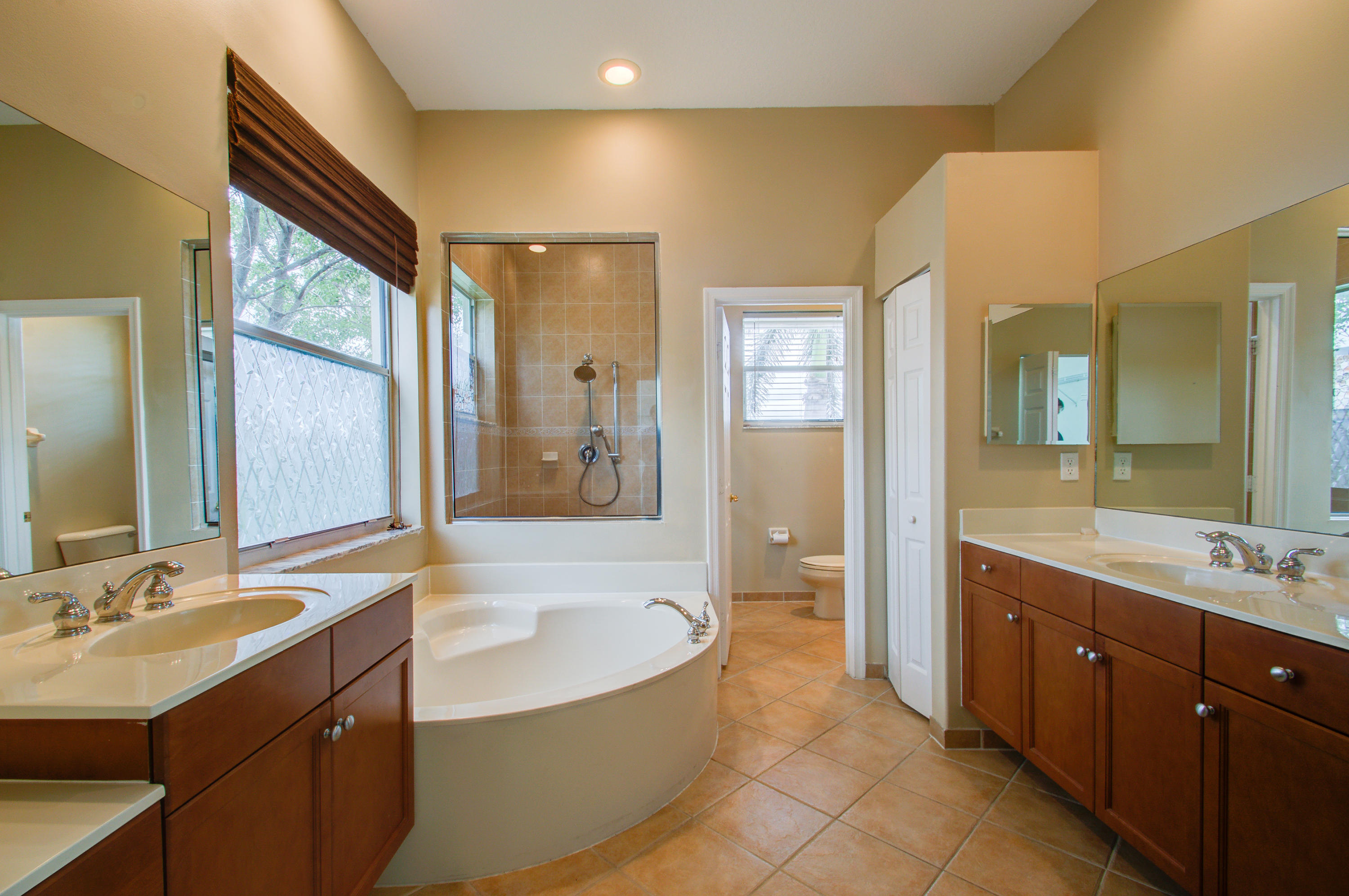 9804 Stover Way Wellington, FL 33414 - Photo 16 of 27 Master Bath