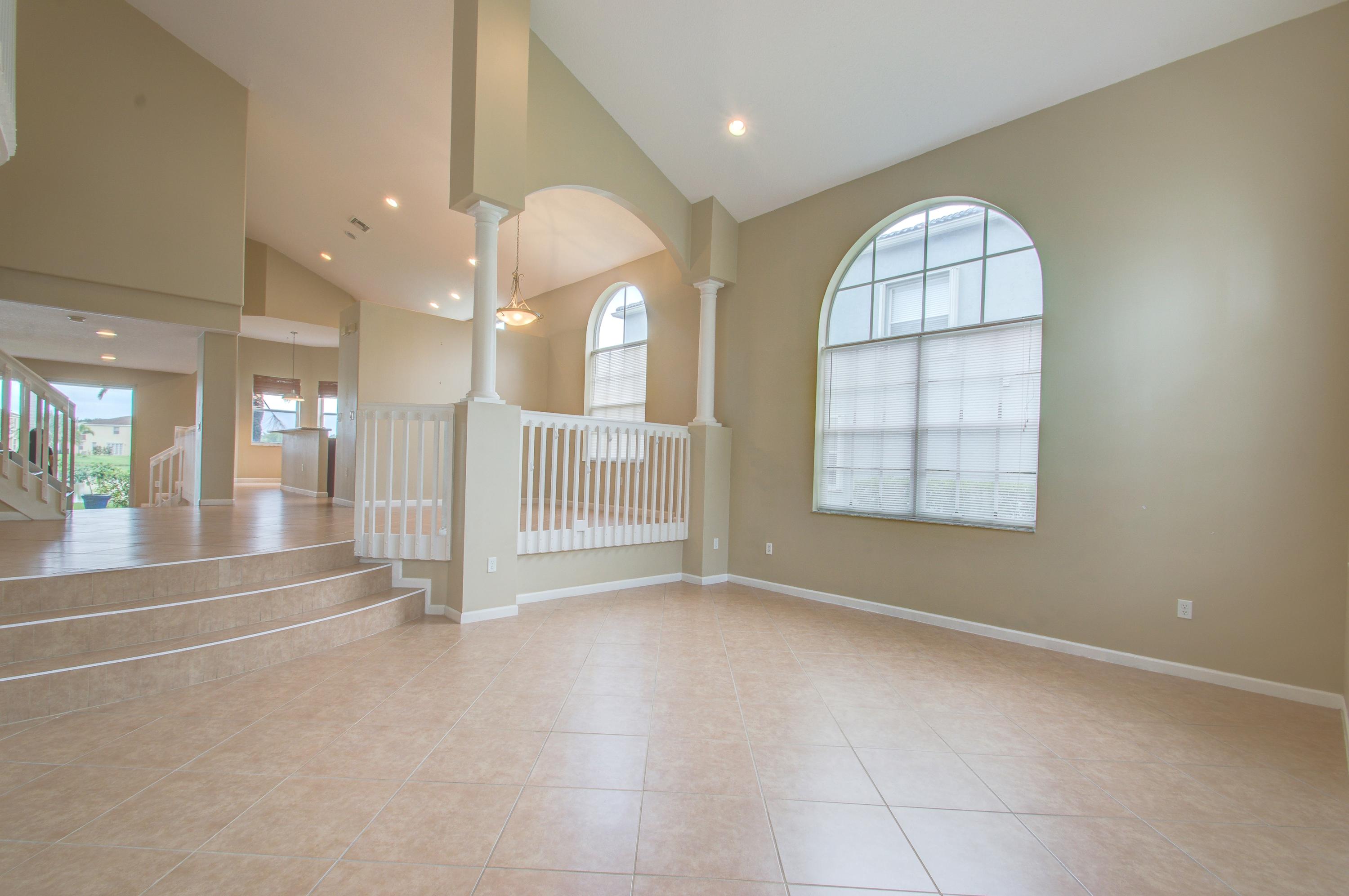 9804 Stover Way Wellington, FL 33414 - Photo 3 of 27 Entrance/Living Room