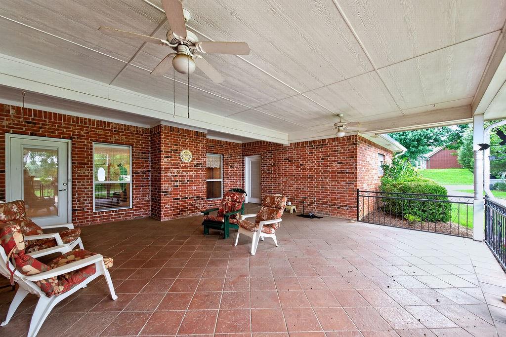 800 Rico Drive Athens, TX 75751 - Photo 18 of 22