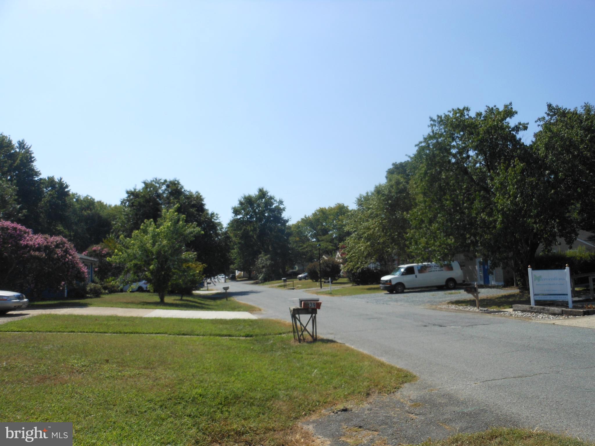 40 Oak Court Annapolis, MD 21401 - Photo 14 of 15 Community