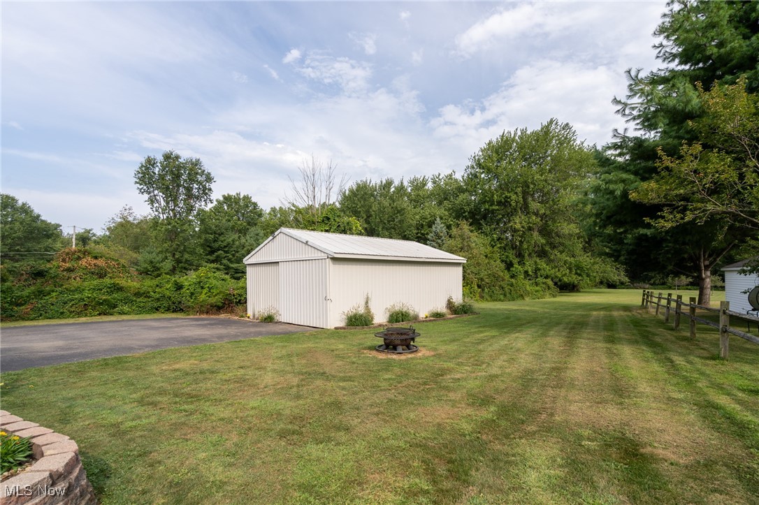 12345 Darrow Road Vermilion, OH 44089 - Photo 4 of 50 24 X 32 outbuilding