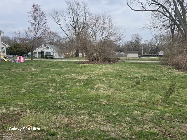 $31,500 | 1227-1229 1231 South 13th Half Street, Terre Haute, IN 47802