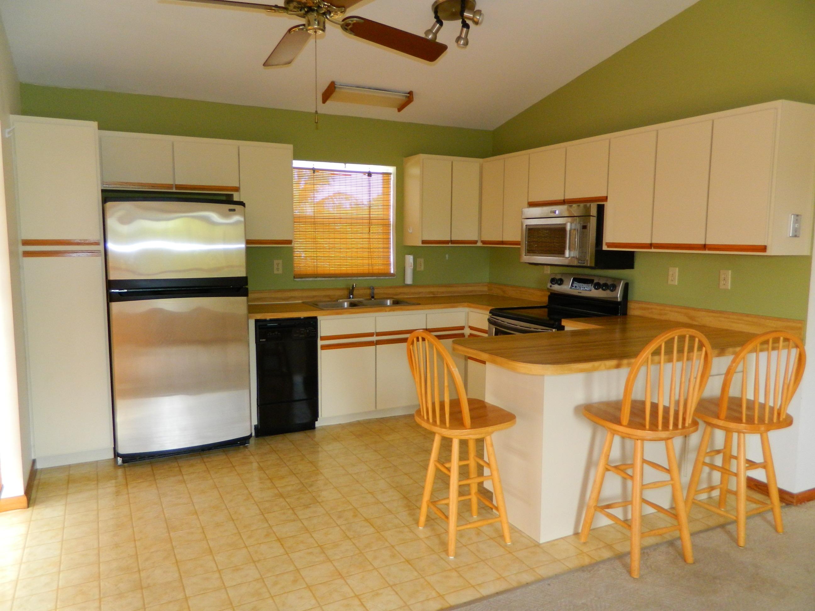 3905 Mary Road Big Pine Key, FL 33043 - Photo 11 of 35 Kitchen