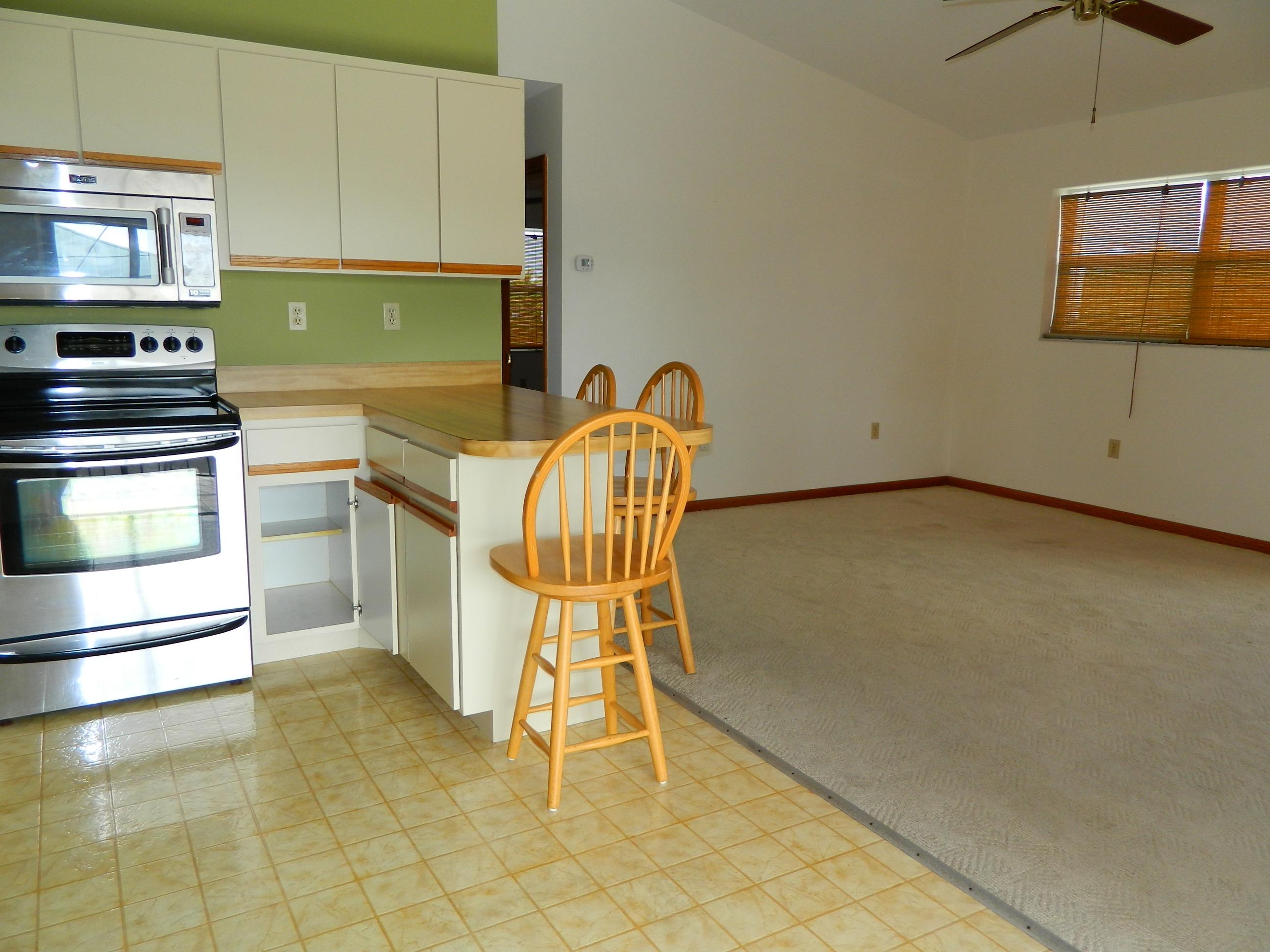 3905 Mary Road Big Pine Key, FL 33043 - Photo 13 of 35 Living Area