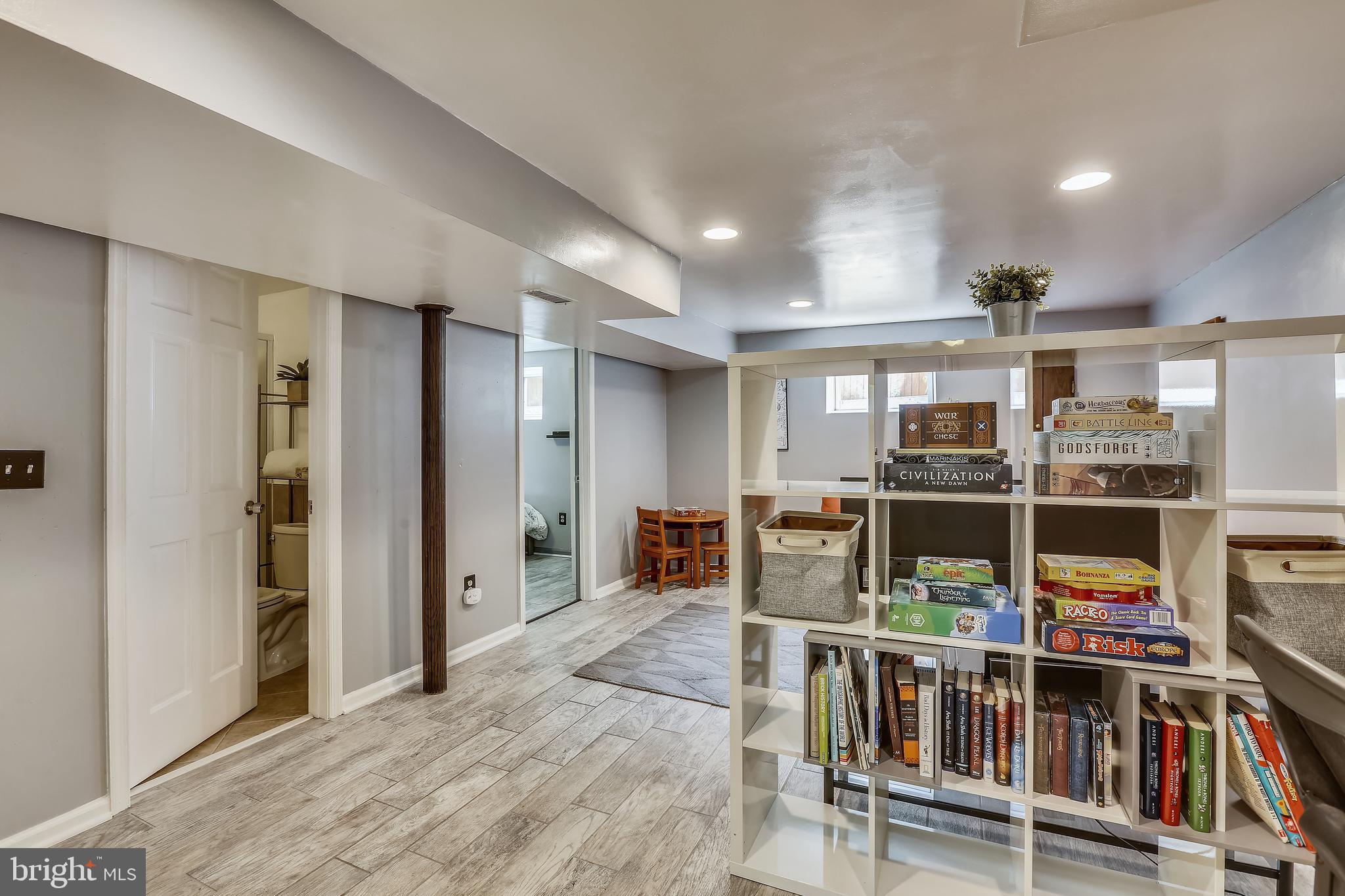 2908 Parker Avenue Silver Spring, MD 20902 - Photo 22 of 39 Or create working areas!