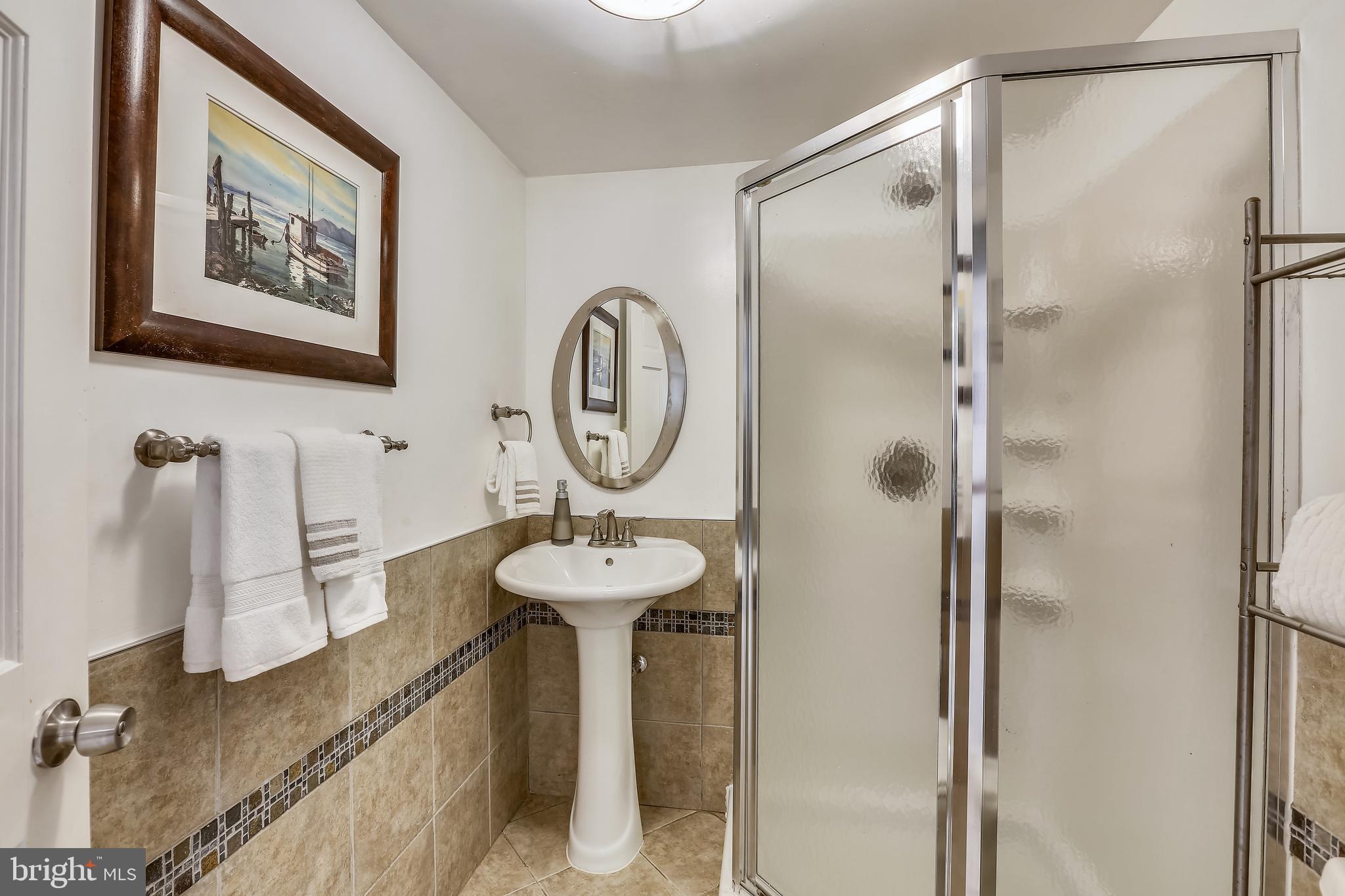 2908 Parker Avenue Silver Spring, MD 20902 - Photo 27 of 39 Full bath on the lower level