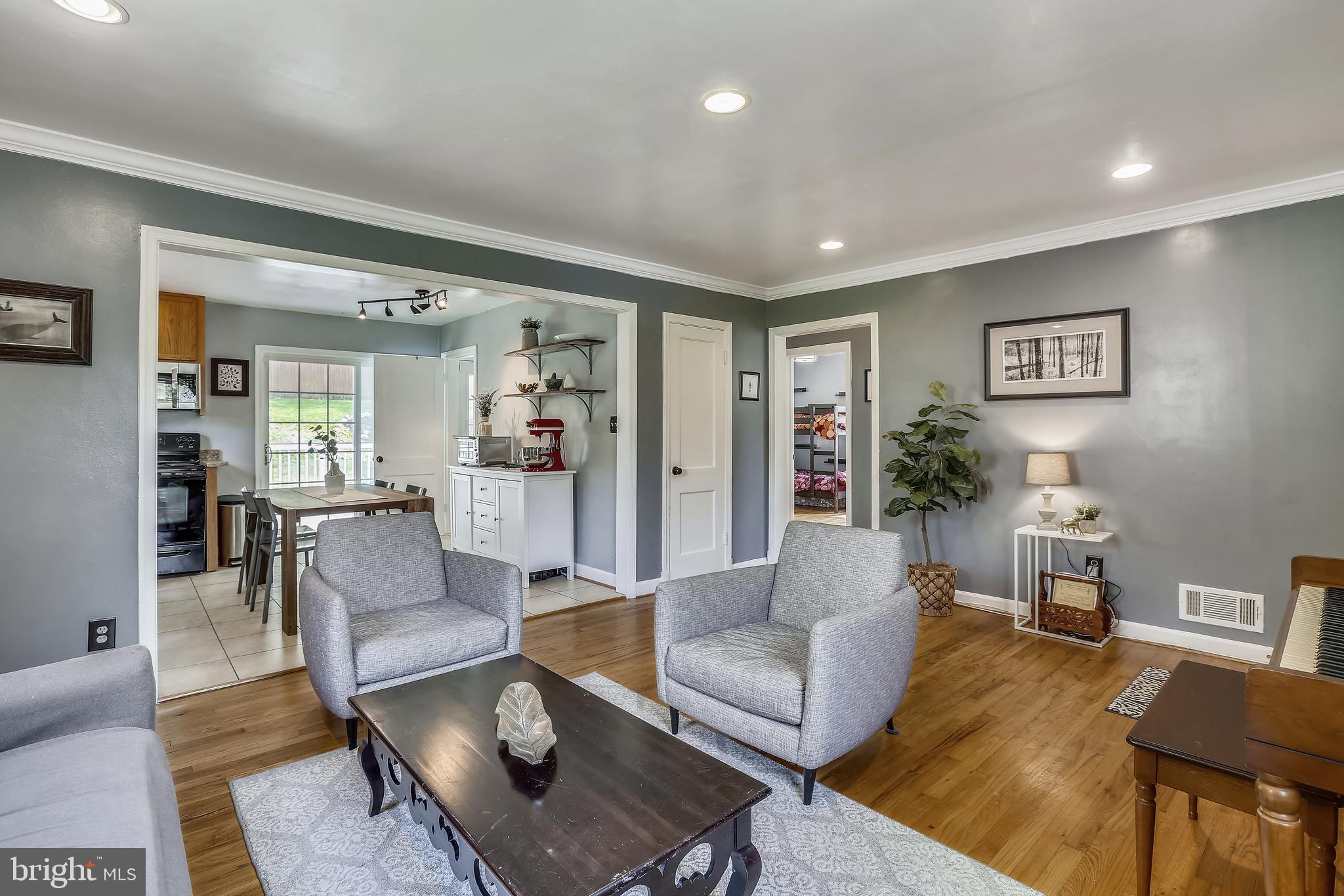 2908 Parker Avenue Silver Spring, MD 20902 - Photo 8 of 39 Gallery Image 8