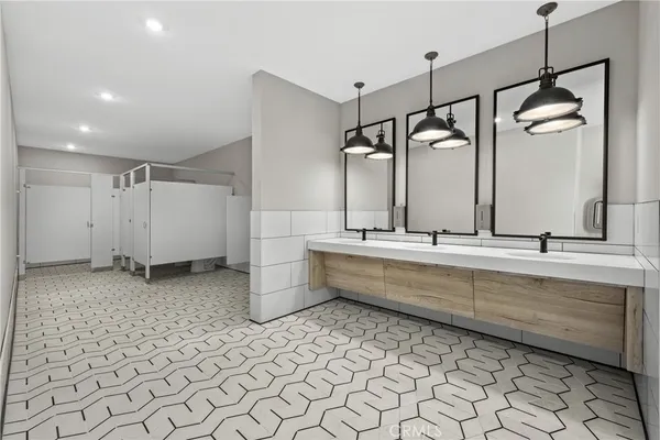 $984,990 | 4794 Habitat Drive, Fontana, CA 92336