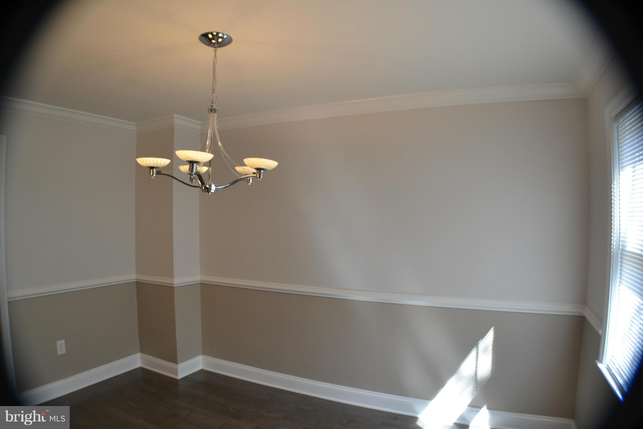 1013 Upnor Road Baltimore, MD 21212 - Photo 4 of 14 Dining Room
