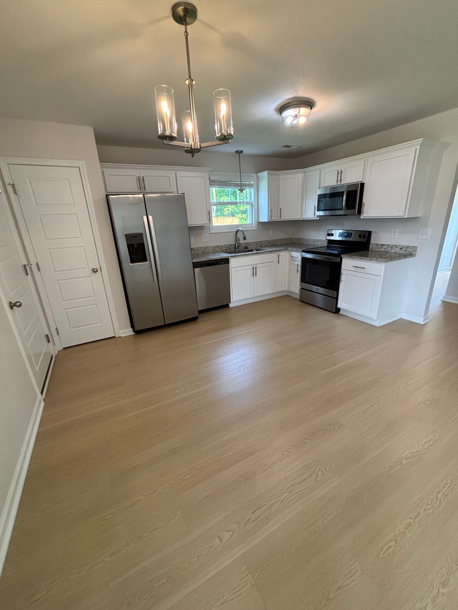 177 Quarry Rdg Road Clarksville, TN 37043 - Photo 5 of 26 Gallery Image 5