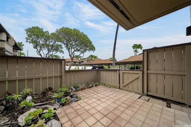 $339,000 | 91-1059 Puamaeole Street, Unit 5E, Ewa Beach, HI 96706