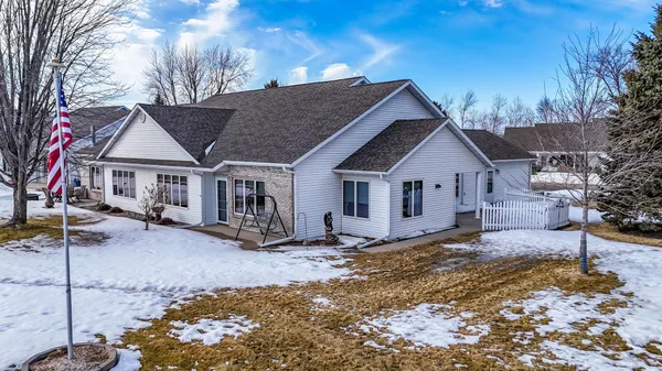 $565,000 | 1960 Long Bridge Road, Detroit Lakes, MN 56501