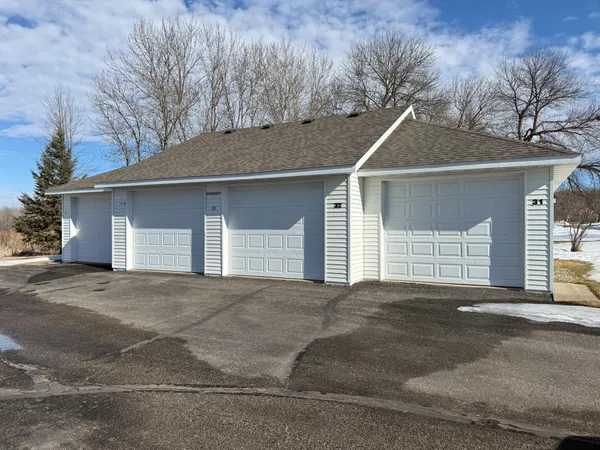 $565,000 | 1960 Long Bridge Road, Detroit Lakes, MN 56501