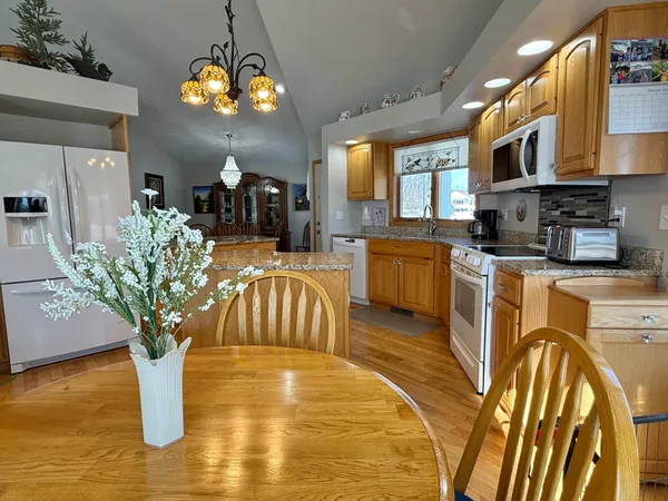 $565,000 | 1960 Long Bridge Road, Detroit Lakes, MN 56501