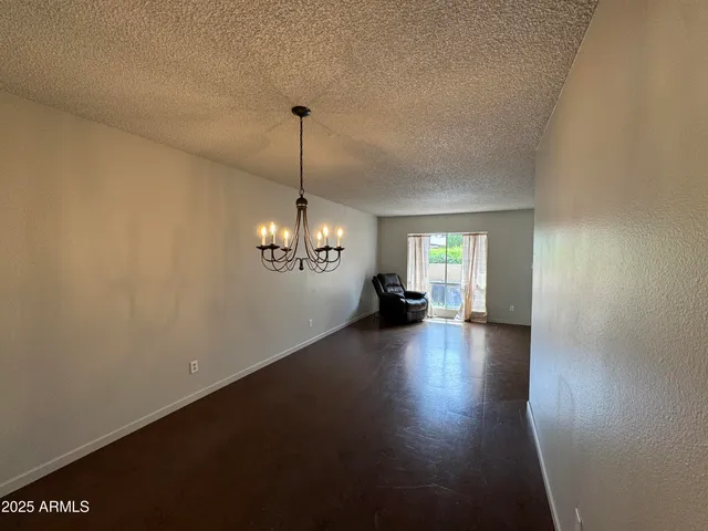 $1,695 | 5222 West Carol Avenue, Glendale, AZ 85302