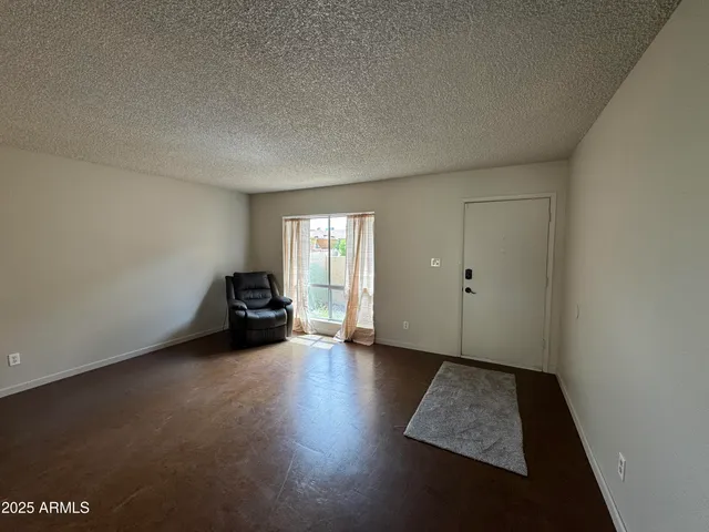 $1,695 | 5222 West Carol Avenue, Glendale, AZ 85302