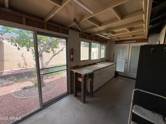 $1,695 | 5222 West Carol Avenue, Glendale, AZ 85302