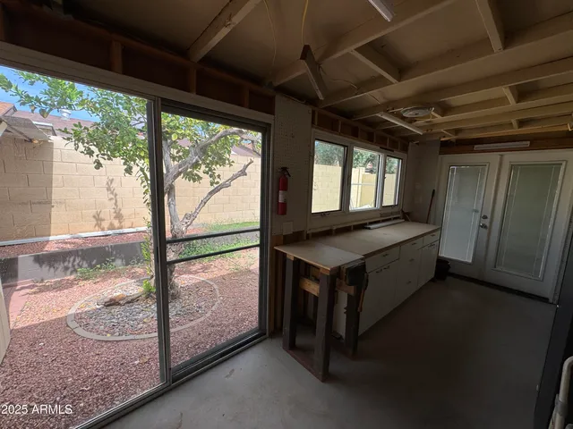 $1,695 | 5222 West Carol Avenue, Glendale, AZ 85302