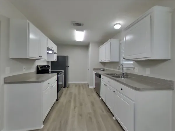 $1,469 | 224 Kellyn Court, Conroe, TX 77306