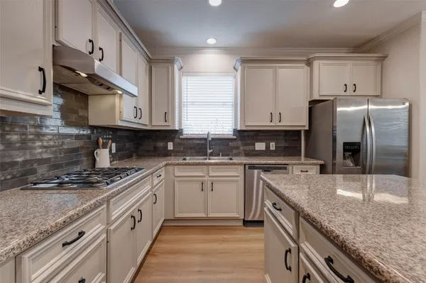 $875,000 | 6570 Manorwood Drive, Katy, TX 77493