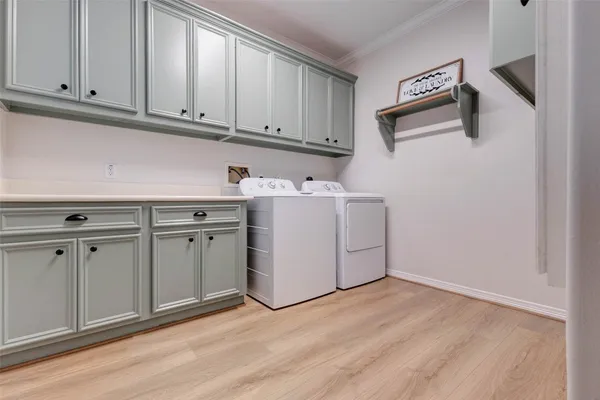 $875,000 | 6570 Manorwood Drive, Katy, TX 77493