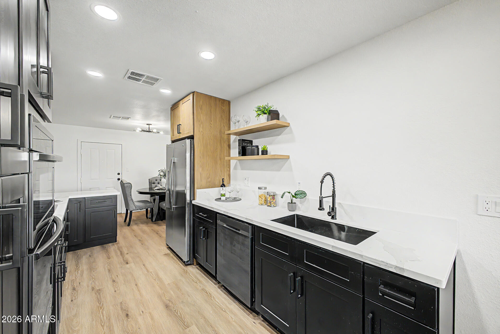 2402 West Osborn Road Phoenix, AZ 85015 - Photo 15 of 33 16 - Osborn