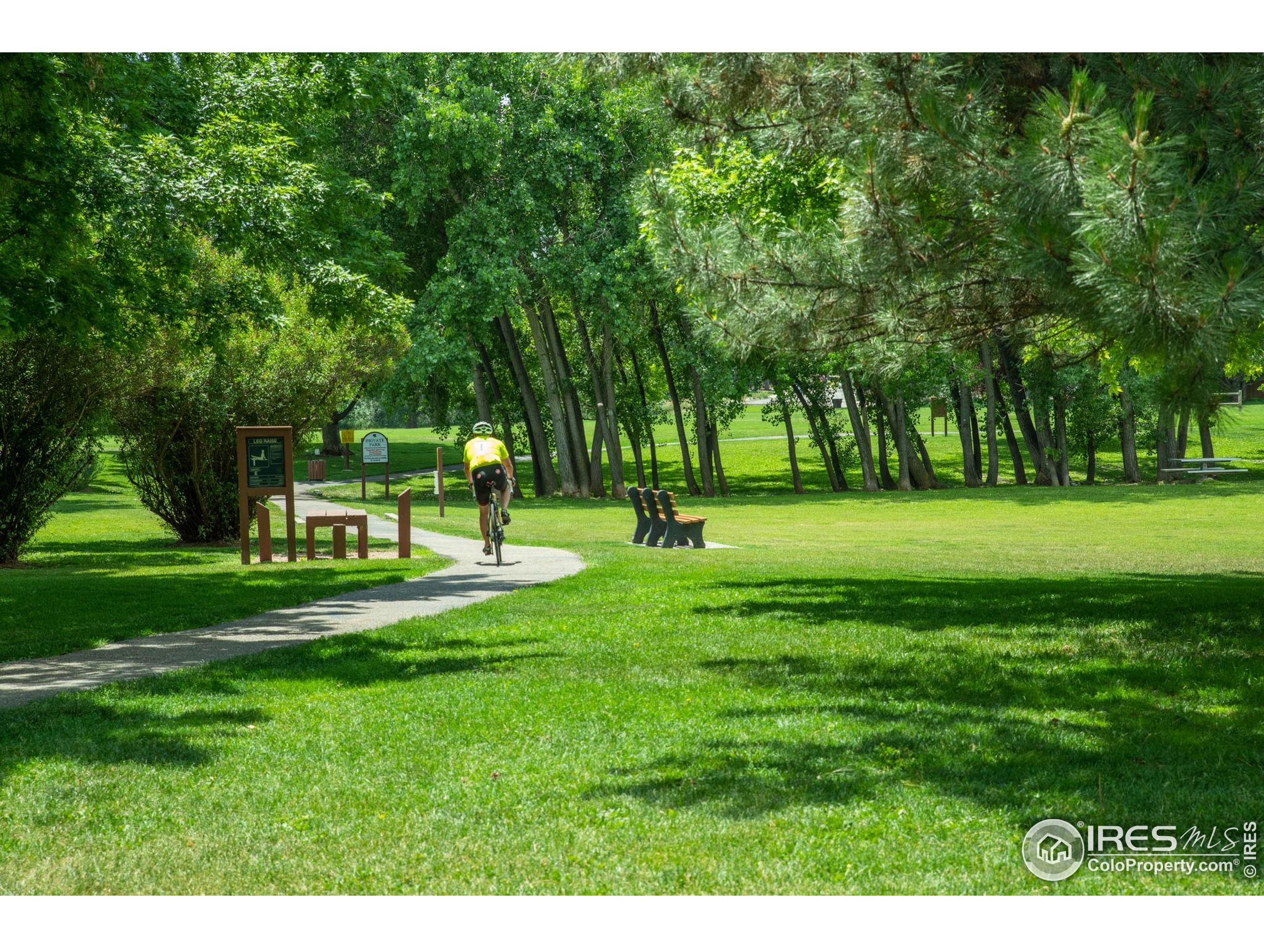 5914 Gunbarrel Avenue, Unit F Boulder, CO 80301 - Photo 24 of 25 a garden with trees in the background