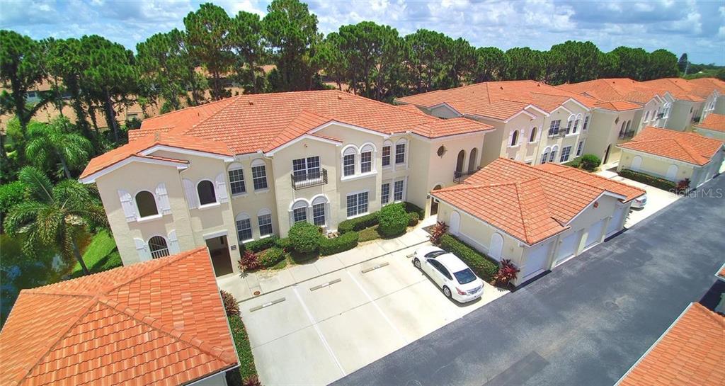 1006 Ravinia Circle, Unit 1006 Venice, FL 34292 - Photo 1 of 1 Exterior - front of building