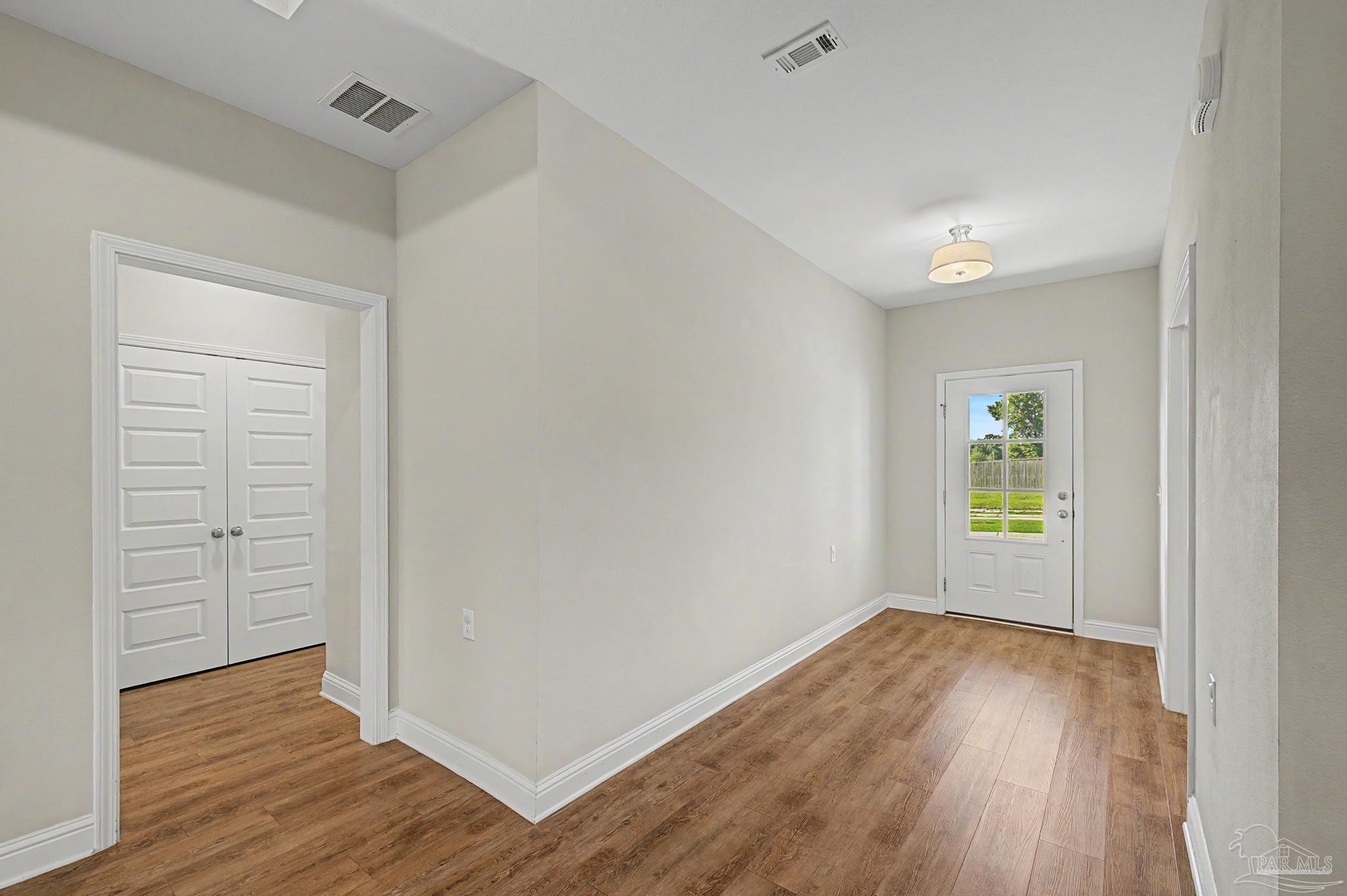 400 Broadleaf Circle Cantonment, FL 32533 - Photo 6 of 34