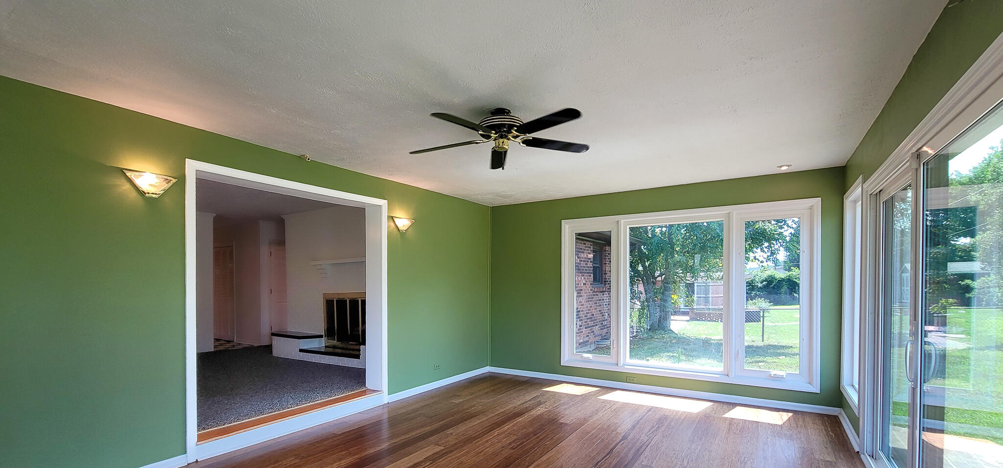 1519 Gaidry Road Lexington, KY 40505 - Photo 23 of 36 Sunroom