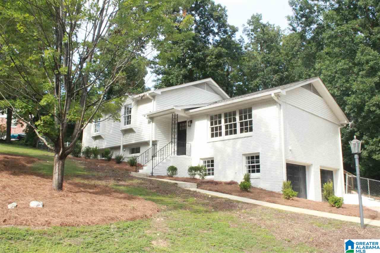 1213 Old Oak Road Birmingham, AL 35235 - Photo 3 of 15