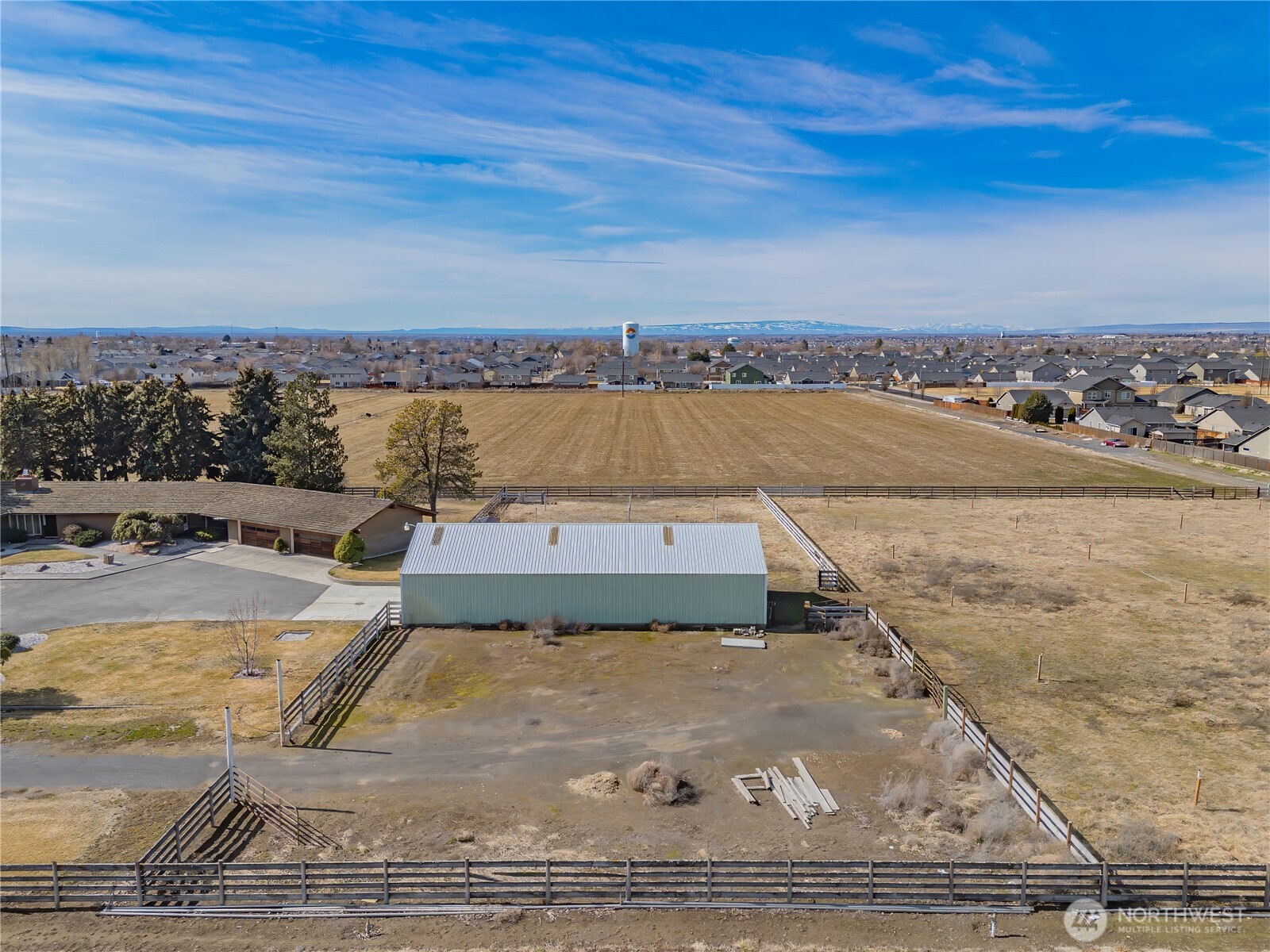 2400 Hamilton Road Northeast Moses Lake, WA 98837 - Photo 5 of 40 Gallery Image 5