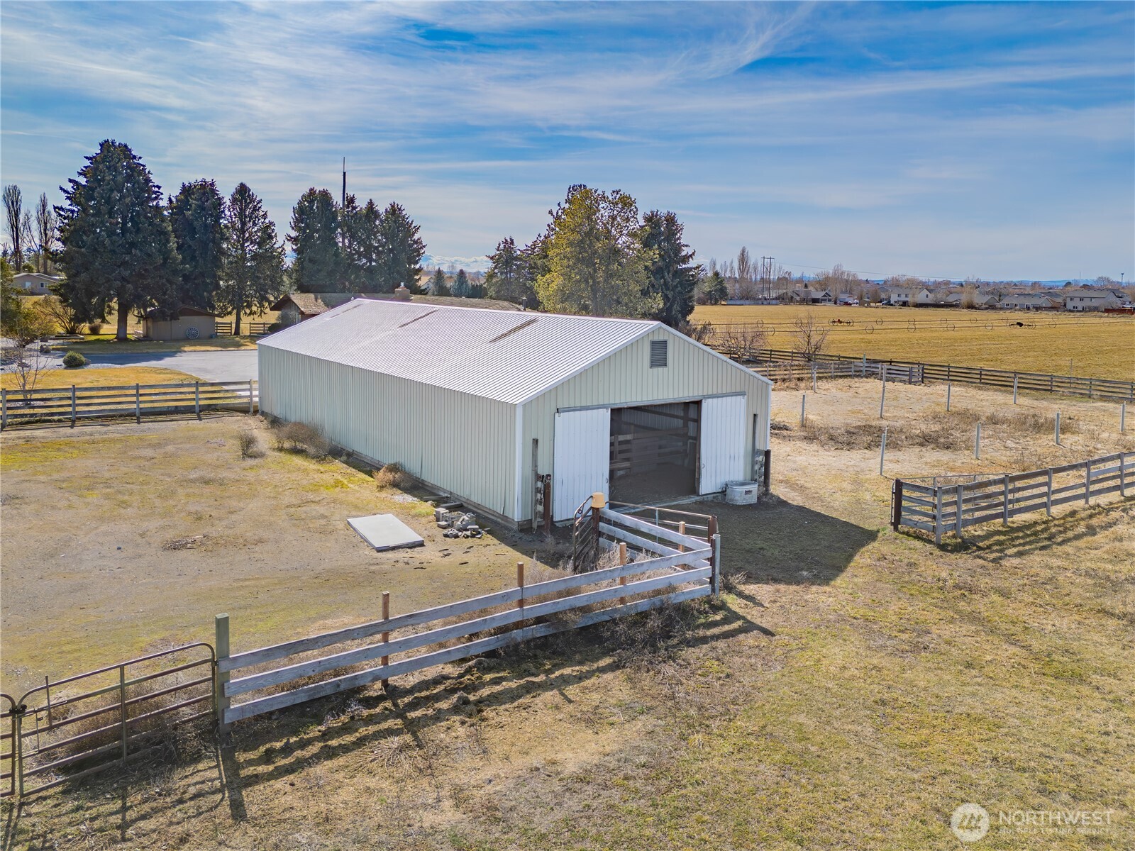 2400 Hamilton Road Northeast Moses Lake, WA 98837 - Photo 6 of 40 Gallery Image 6